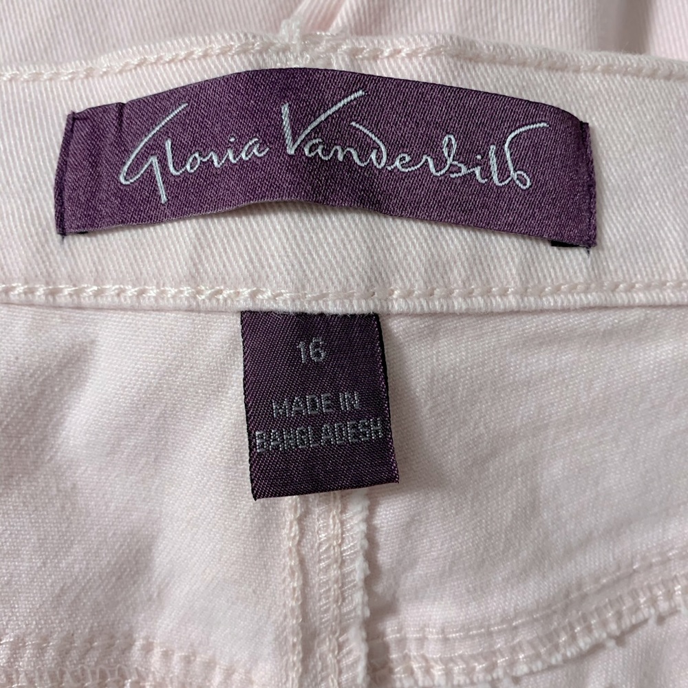 Gloria Vanderbilt Classic High Rise Tapered Leg - Picture 8 of 16
